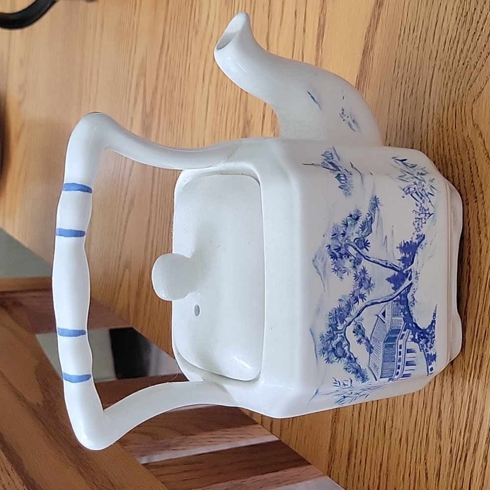 Teapot